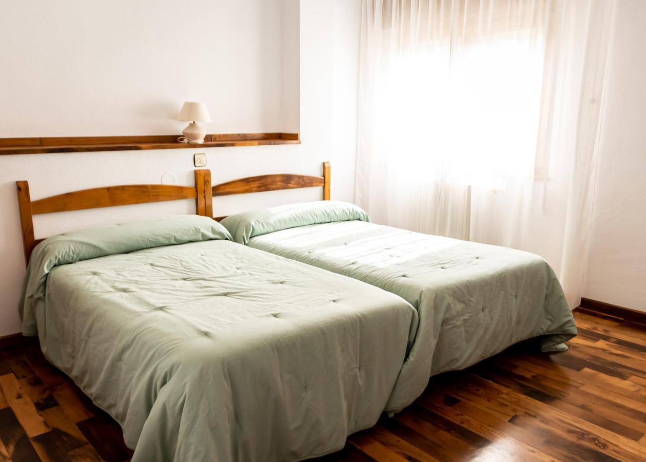 Hostal Restaurante Ventasierra Valdoré 外观 照片