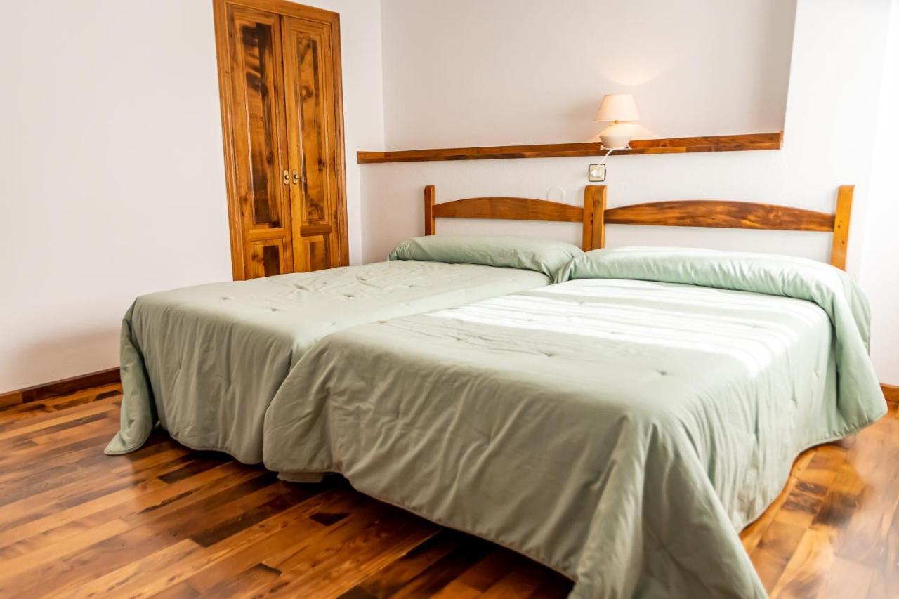 Hostal Restaurante Ventasierra Valdoré 外观 照片