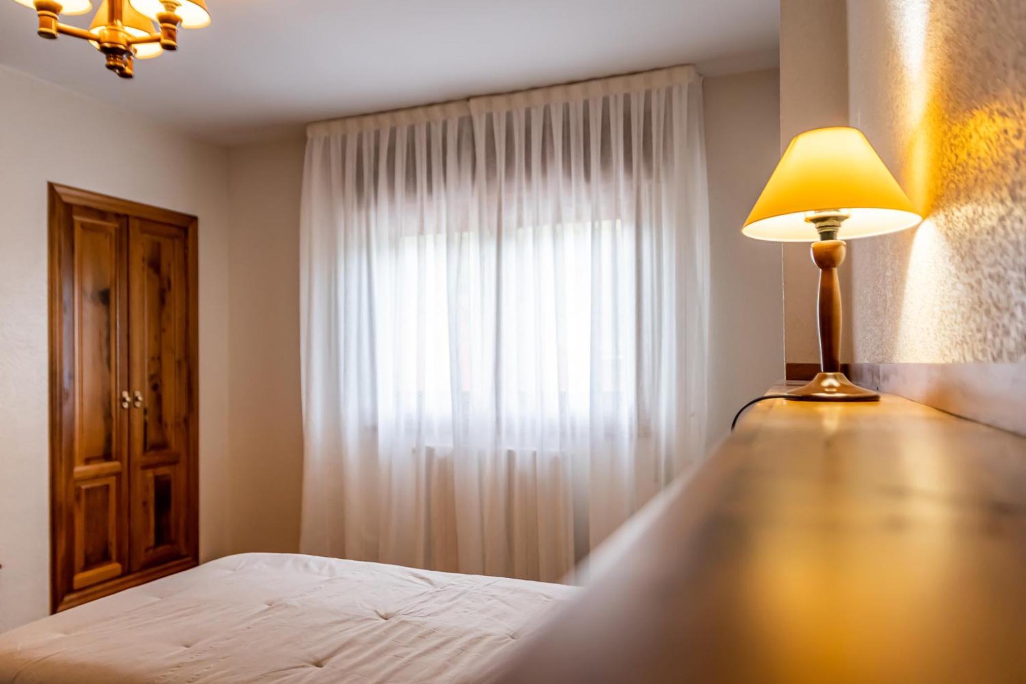 Hostal Restaurante Ventasierra Valdoré 外观 照片